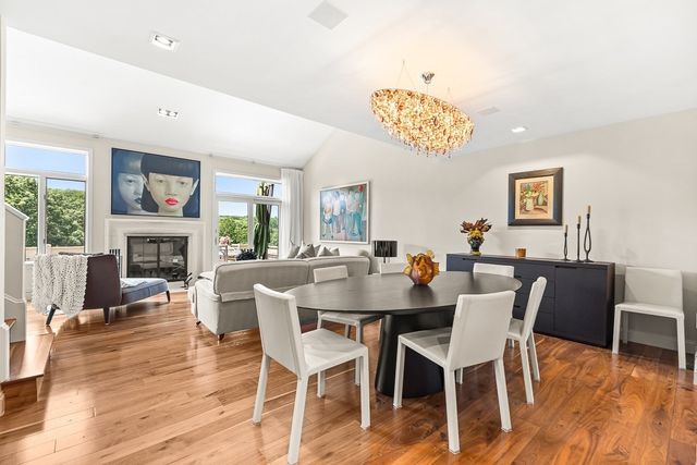 7 Wainwright Road 113, Winchester, MA 01890