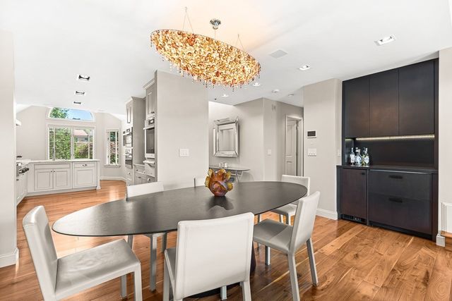 7 Wainwright Road 113, Winchester, MA 01890