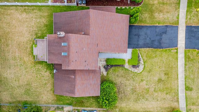 249 Milburn Avenue, Crete, IL 60417