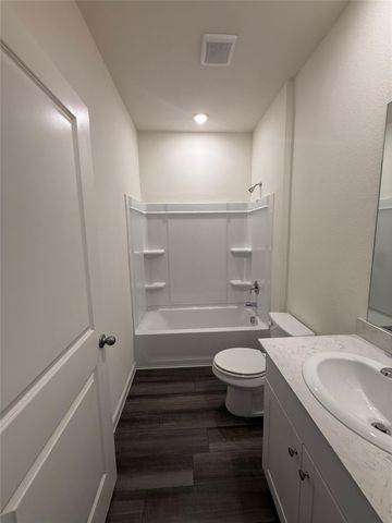 2114 Meadow Park Drive, Melissa, TX 75454