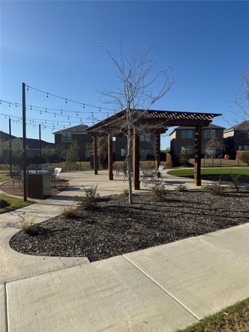 2114 Meadow Park Drive, Melissa, TX 75454