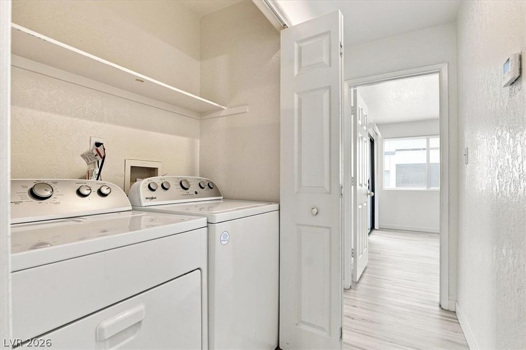 Image 13 of property listing at 5042 South Rainbow Boulevard 101, Las Vegas, NV 89118