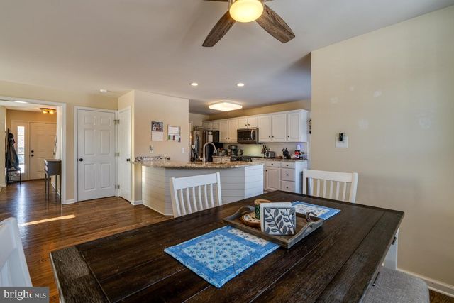 17 FIELD STONE DR, Cochranville, PA 19330