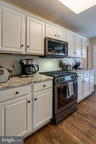 17 FIELD STONE DR, Cochranville, PA 19330