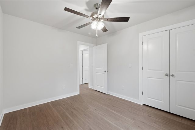 1315 Valley Drive, Gentry, AR 72734