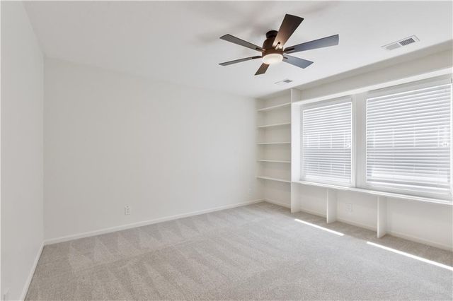 3620 NW Primrose Lane, Lee's Summit, MO 64064