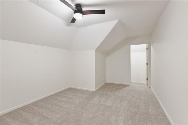 3620 NW Primrose Lane, Lee's Summit, MO 64064