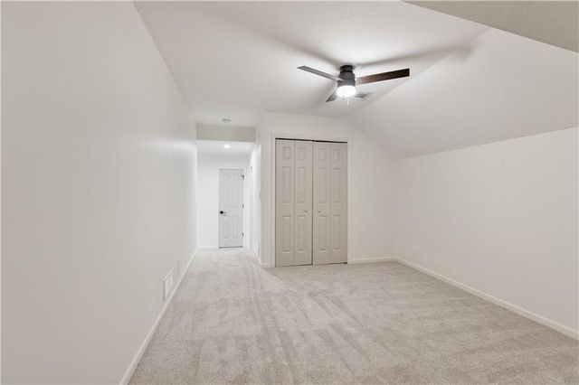 3620 NW Primrose Lane, Lee's Summit, MO 64064