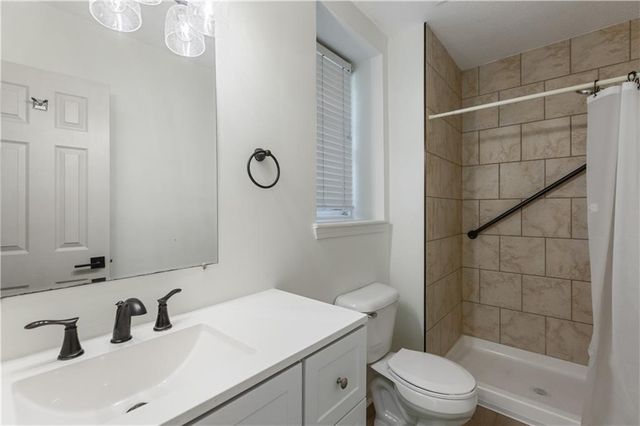 3620 NW Primrose Lane, Lee's Summit, MO 64064