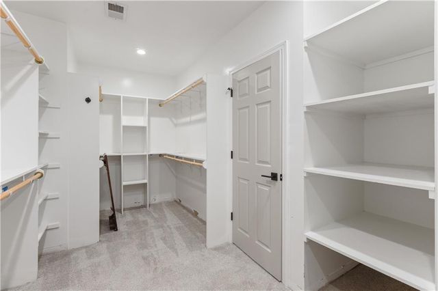 3620 NW Primrose Lane, Lee's Summit, MO 64064
