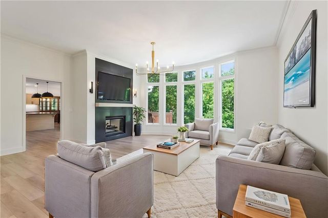 3620 NW Primrose Lane, Lee's Summit, MO 64064