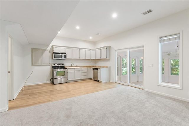 3620 NW Primrose Lane, Lee's Summit, MO 64064