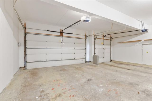 3620 NW Primrose Lane, Lee's Summit, MO 64064
