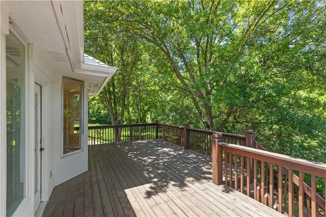 3620 NW Primrose Lane, Lee's Summit, MO 64064