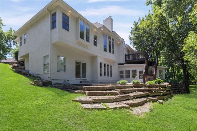 3620 NW Primrose Lane, Lee's Summit, MO 64064