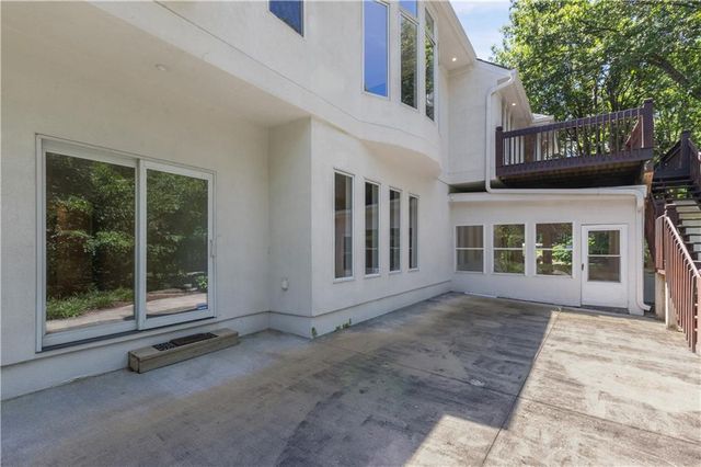 3620 NW Primrose Lane, Lee's Summit, MO 64064