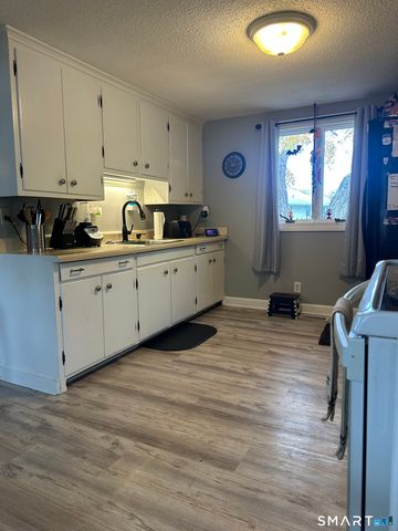 1031 Meriden Road, Waterbury, CT 06705