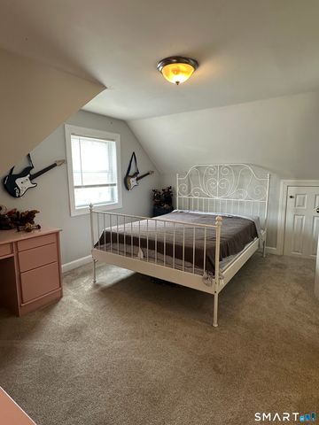 1031 Meriden Road, Waterbury, CT 06705