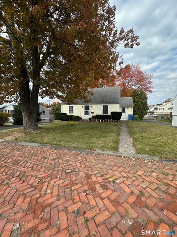 1031 Meriden Road, Waterbury, CT 06705