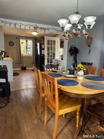 1031 Meriden Road, Waterbury, CT 06705