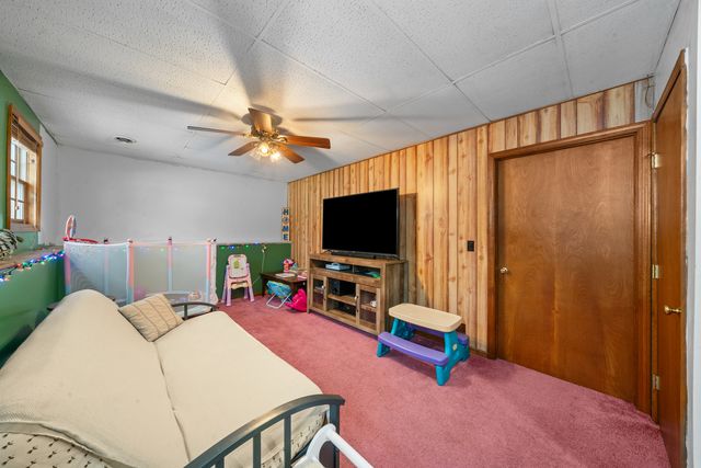 1226 Lakewood Drive, Lake Holiday, IL 60552