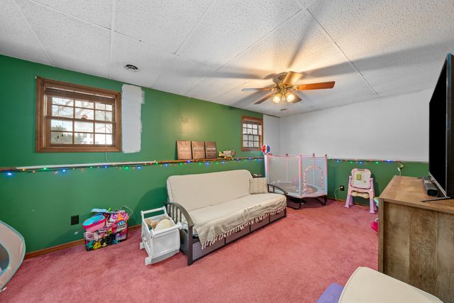 1226 Lakewood Drive, Lake Holiday, IL 60552