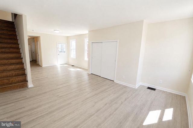 111--113 BARCLAY ST, Burlington, NJ 08016