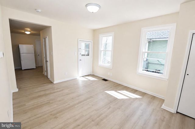 111--113 BARCLAY ST, Burlington, NJ 08016