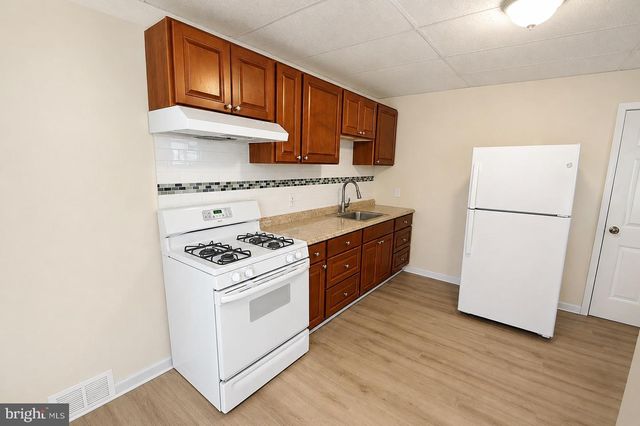 111--113 BARCLAY ST, Burlington, NJ 08016