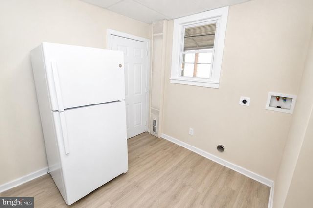 111--113 BARCLAY ST, Burlington, NJ 08016