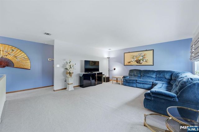 69 Henry Street 1, Elmwood Park, NJ 07407