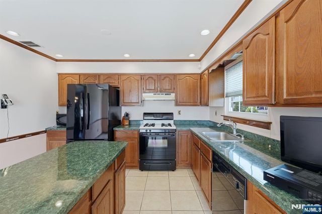 69 Henry Street 1, Elmwood Park, NJ 07407