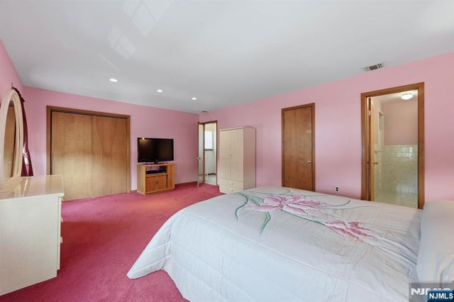 69 Henry Street 1, Elmwood Park, NJ 07407