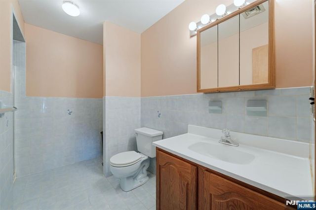 69 Henry Street 1, Elmwood Park, NJ 07407
