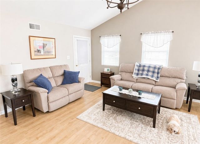 201 Wimbledon Drive, Mt Pleasant Twp, PA 15666