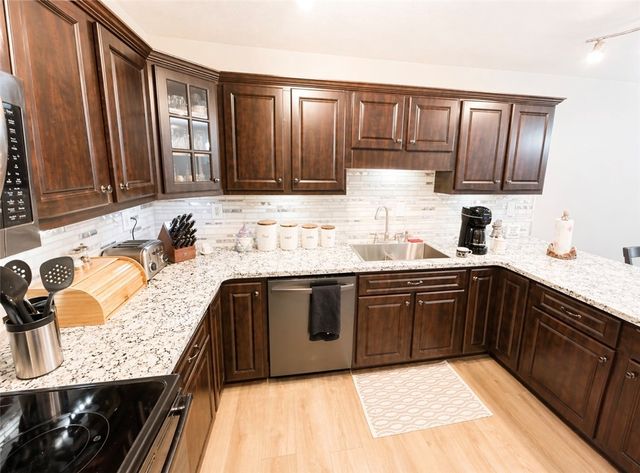 201 Wimbledon Drive, Mt Pleasant Twp, PA 15666