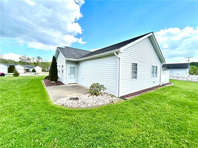 201 Wimbledon Drive, Mt Pleasant Twp, PA 15666