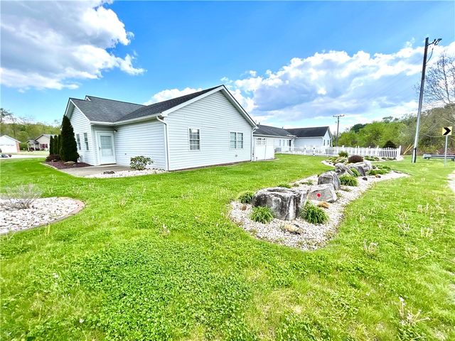 201 Wimbledon Drive, Mt Pleasant Twp, PA 15666