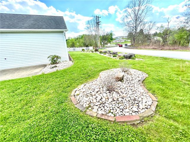 201 Wimbledon Drive, Mt Pleasant Twp, PA 15666