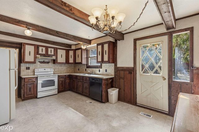 5000 Robert Street, Shelby Twp, MI 48316