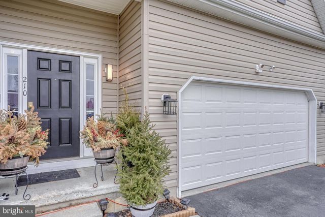 210 LAKS CT, Smyrna, DE 19977