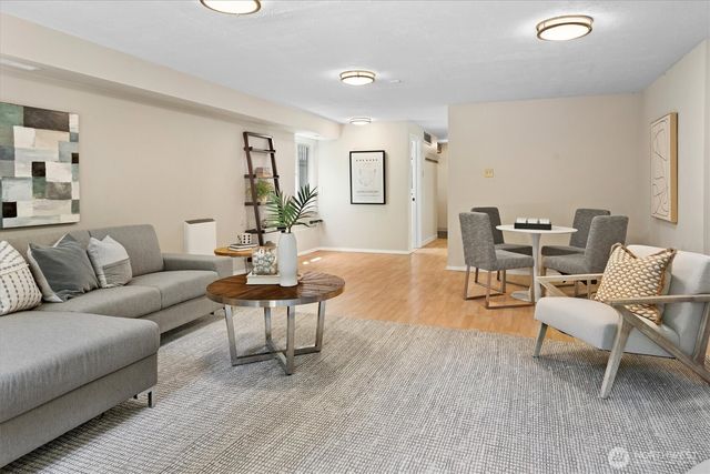 12026 40th Avenue NE, Seattle, WA 98125