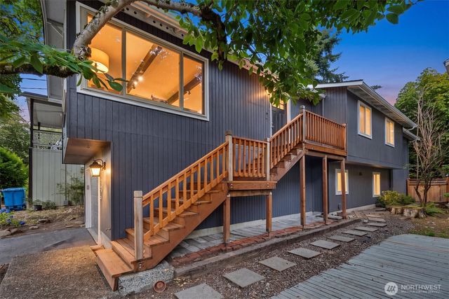 12026 40th Avenue NE, Seattle, WA 98125