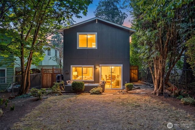 12026 40th Avenue NE, Seattle, WA 98125