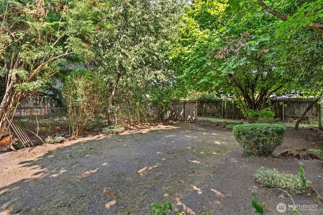 12026 40th Avenue NE, Seattle, WA 98125
