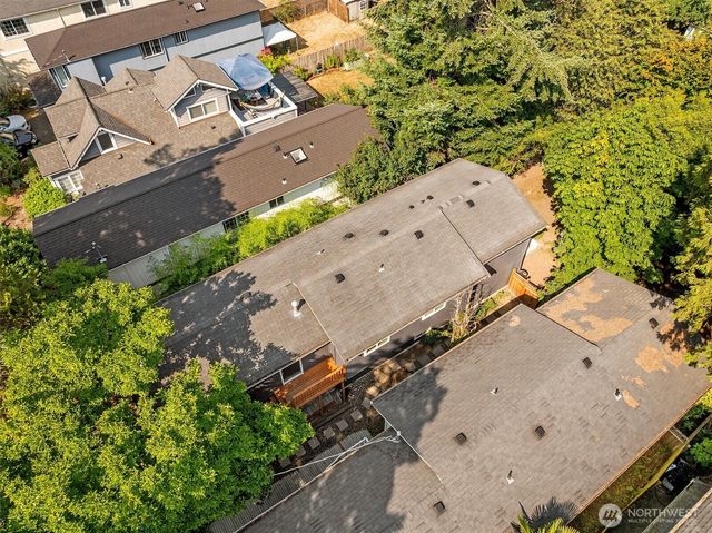 12026 40th Avenue NE, Seattle, WA 98125