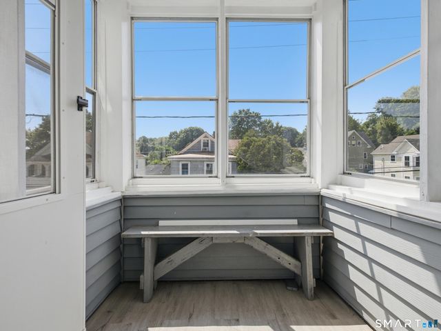 35 Moore Avenue, New London, CT 06320