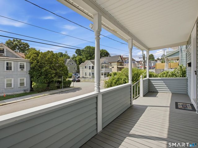 35 Moore Avenue, New London, CT 06320