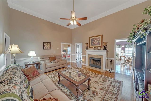 264 Lillian Drive, Byron, GA 31008