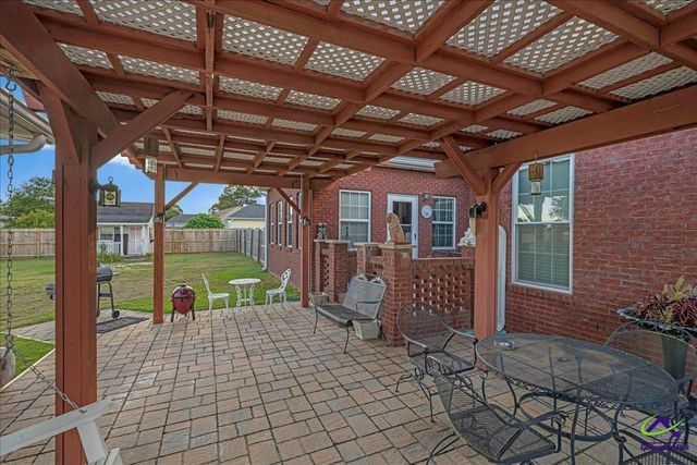 264 Lillian Drive, Byron, GA 31008